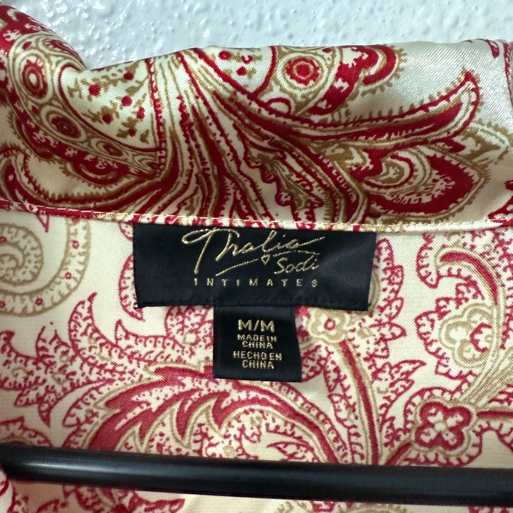 Thalia Sodi Red Pajama Set with Luxurious Design